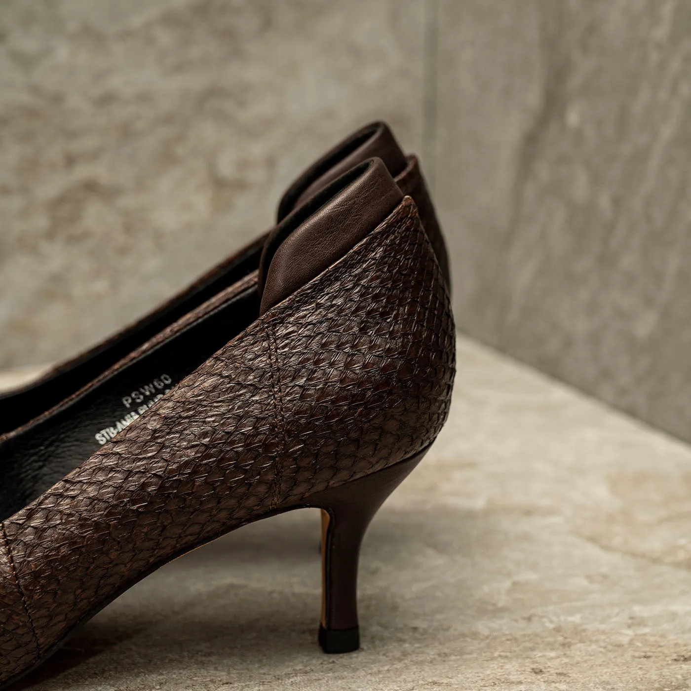 Amia hæl fiskelæder - DARK BROWN