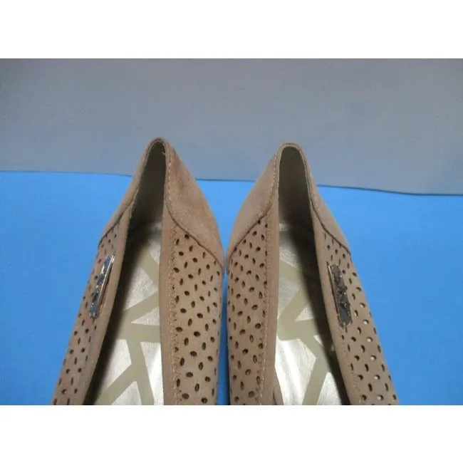 Anne Klein Beige Tan Suede Sport Cadwyn Peep Toe Wedge Pumps Size Us