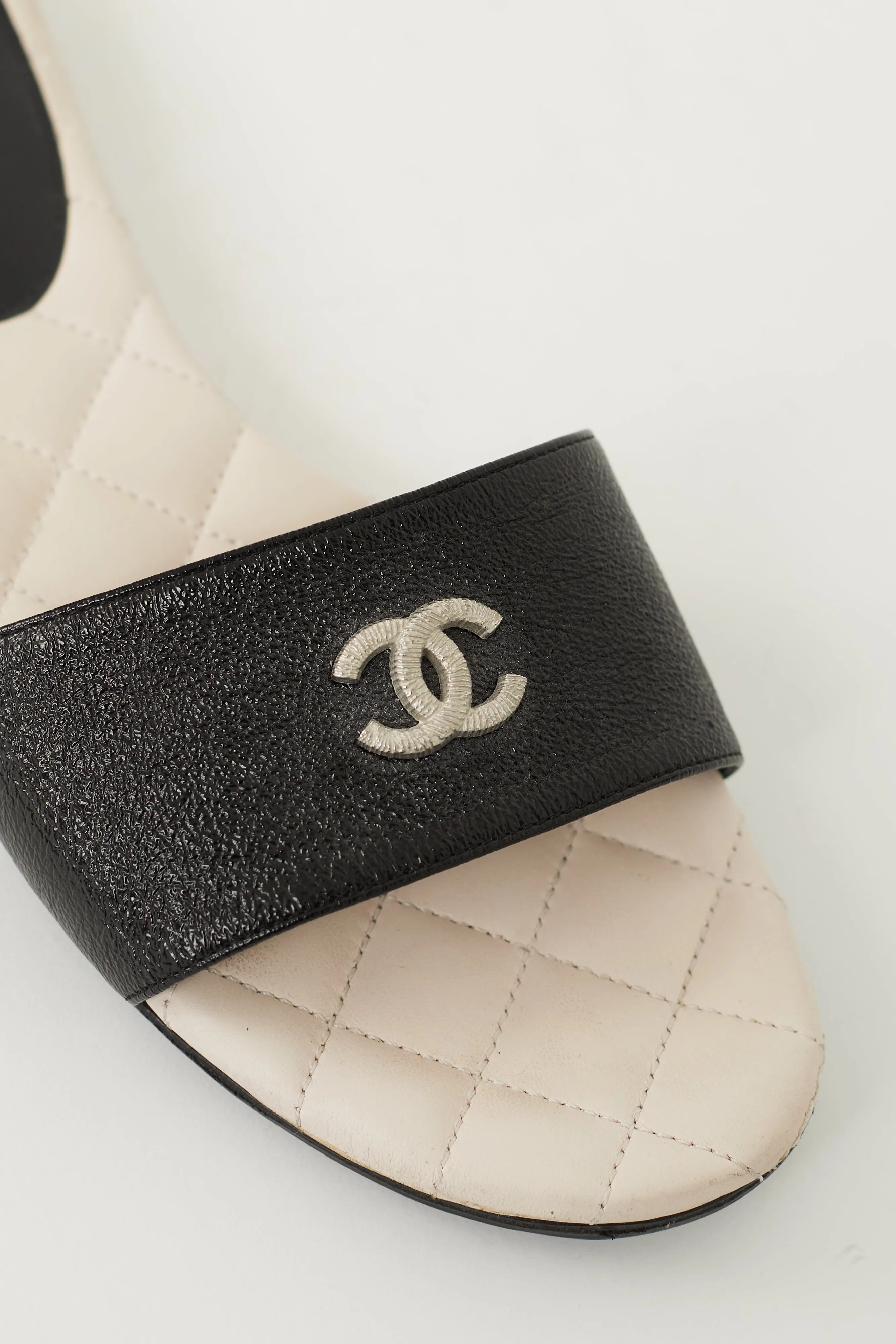 Black & Pink Quilted CC Sandal