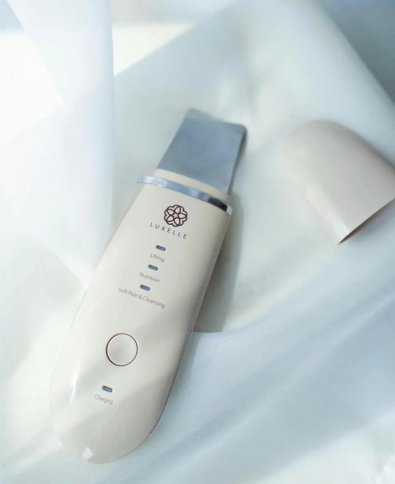 Luxelle Ultrasonic Soft Peel Device