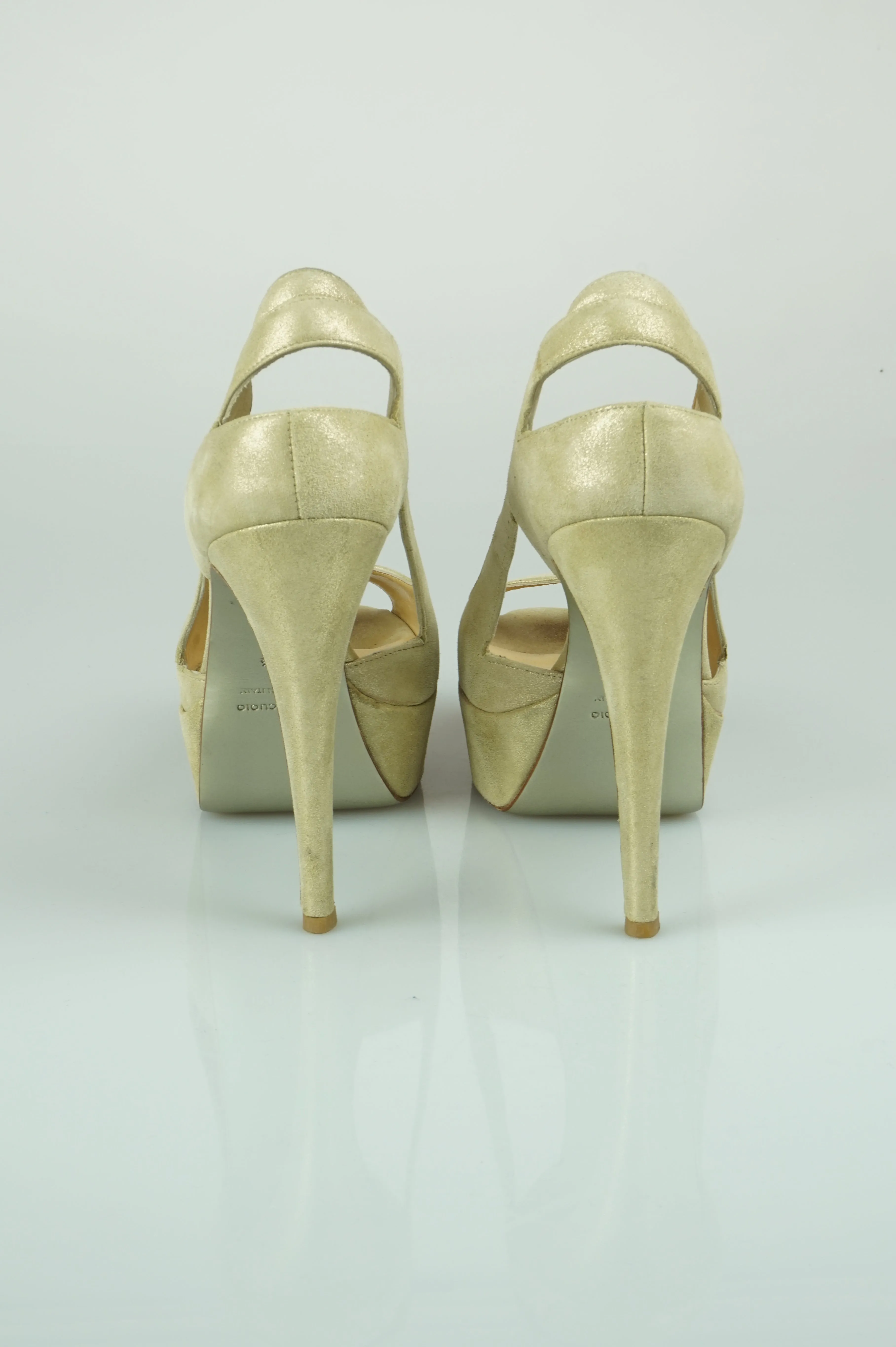 Metallic gold platforms