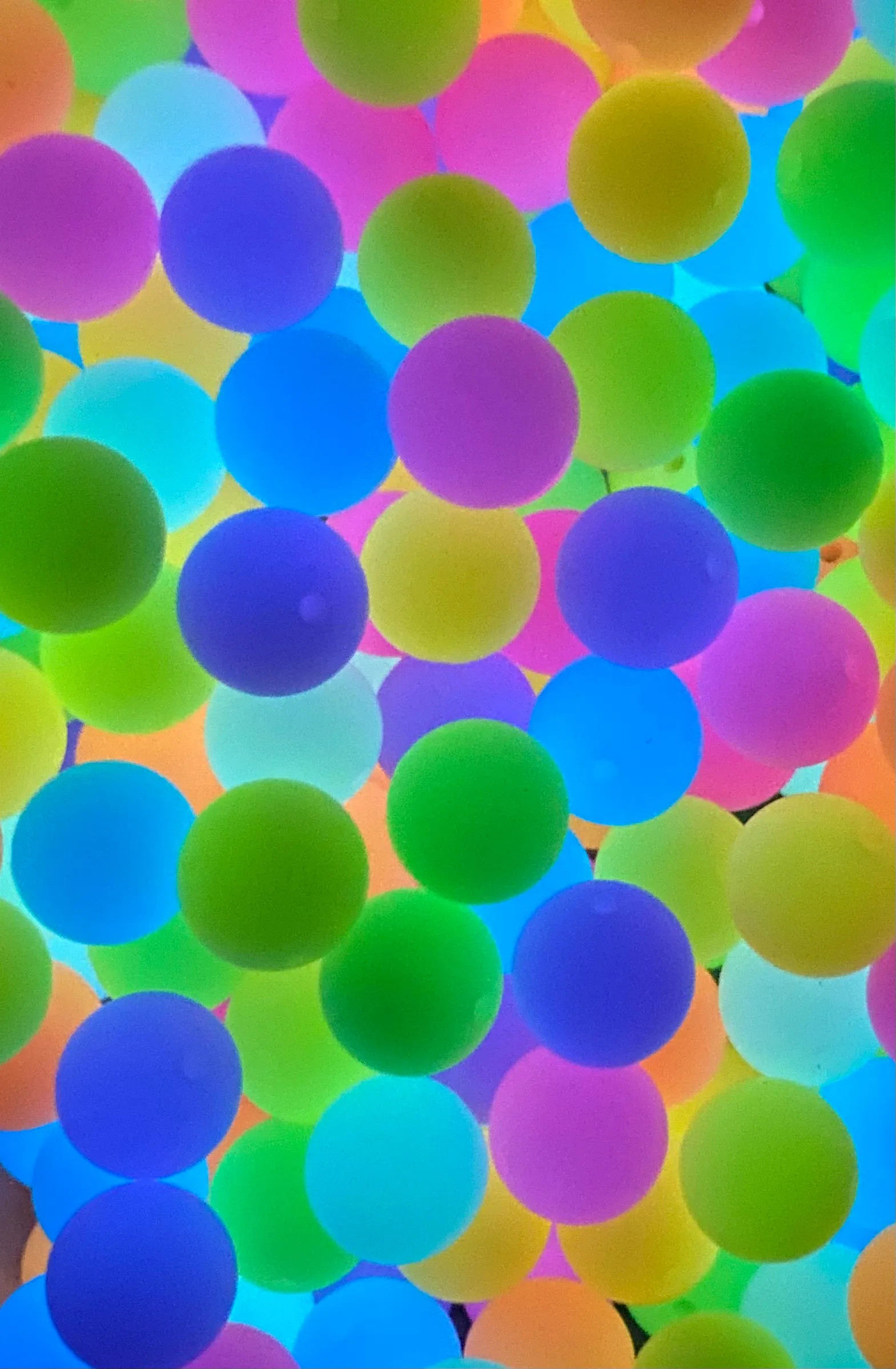 Neon Green Glow 15mm Round