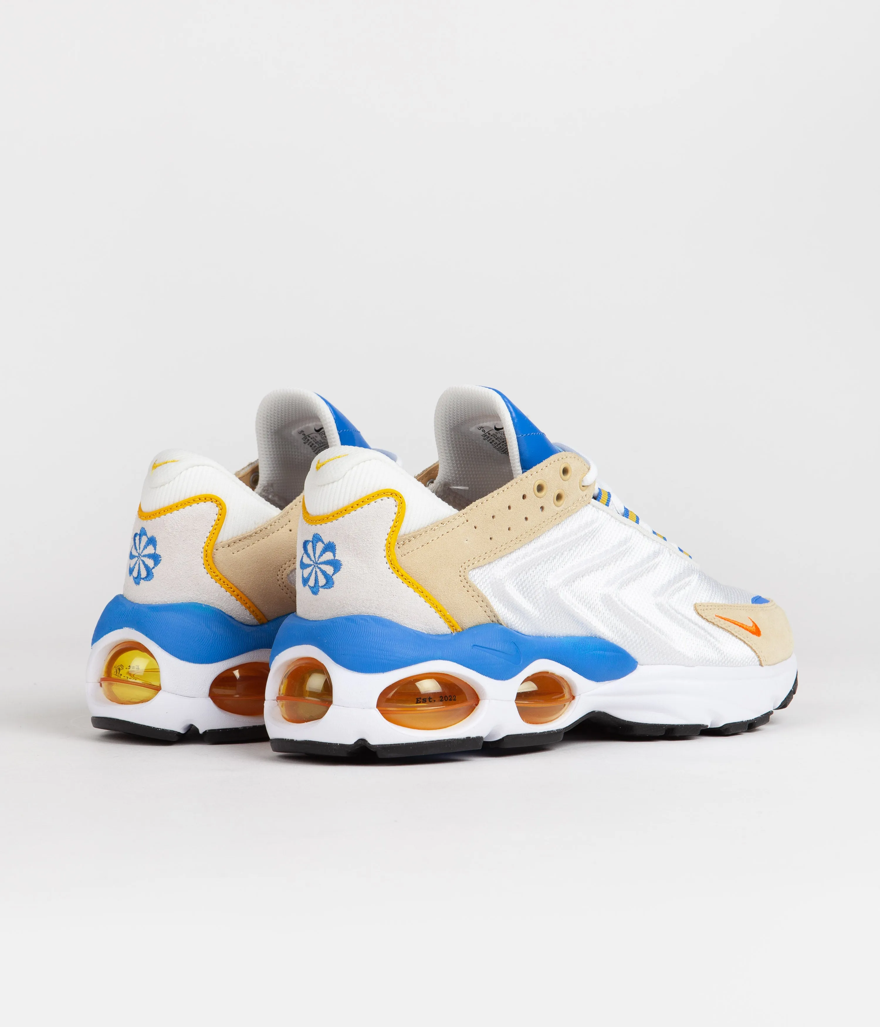 Nike Air Max TW SE Shoes - Summit White / Safety Orange - Sesame