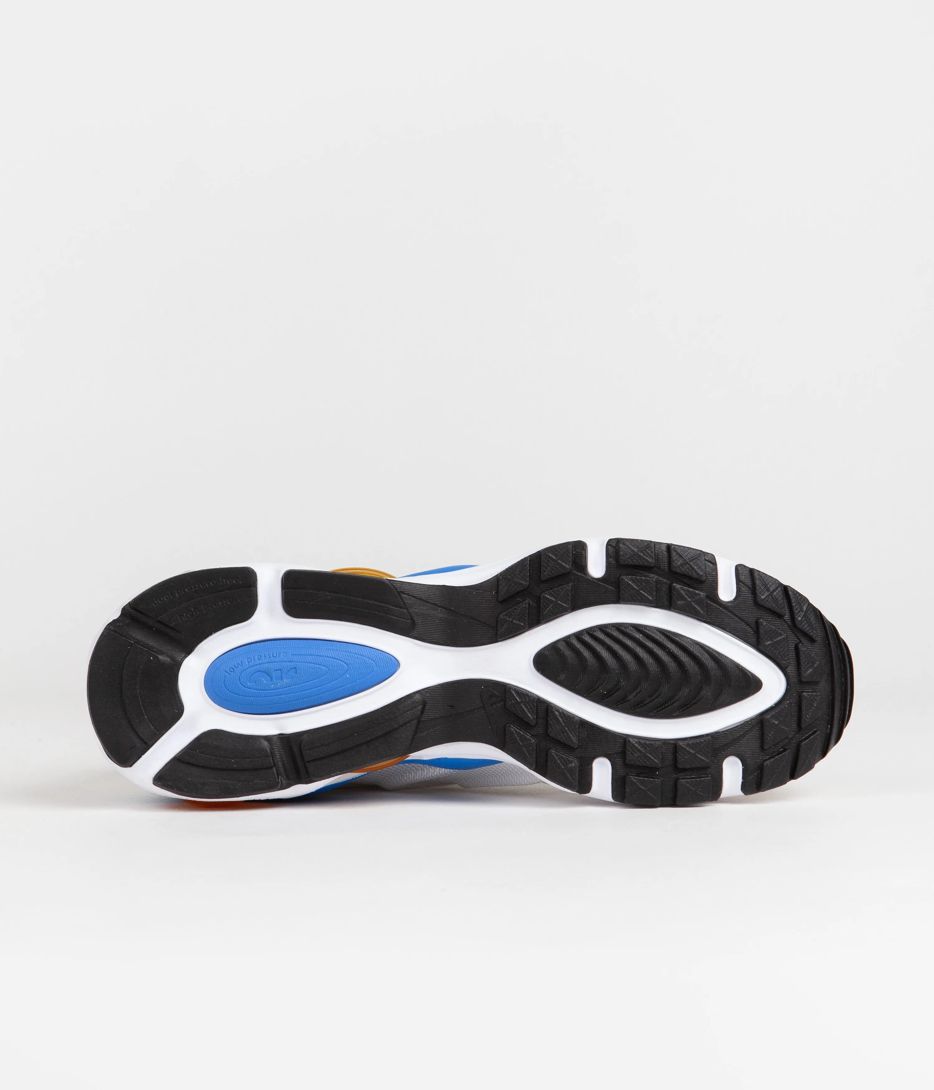 Nike Air Max TW SE Shoes - Summit White / Safety Orange - Sesame