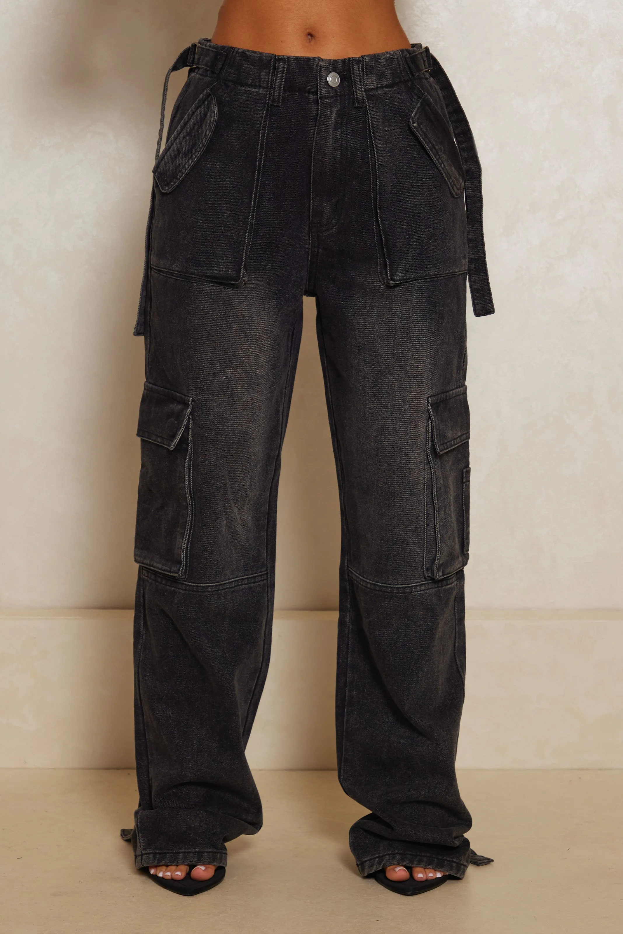 The Mars Denim Cargo Jeans - Dark Wash