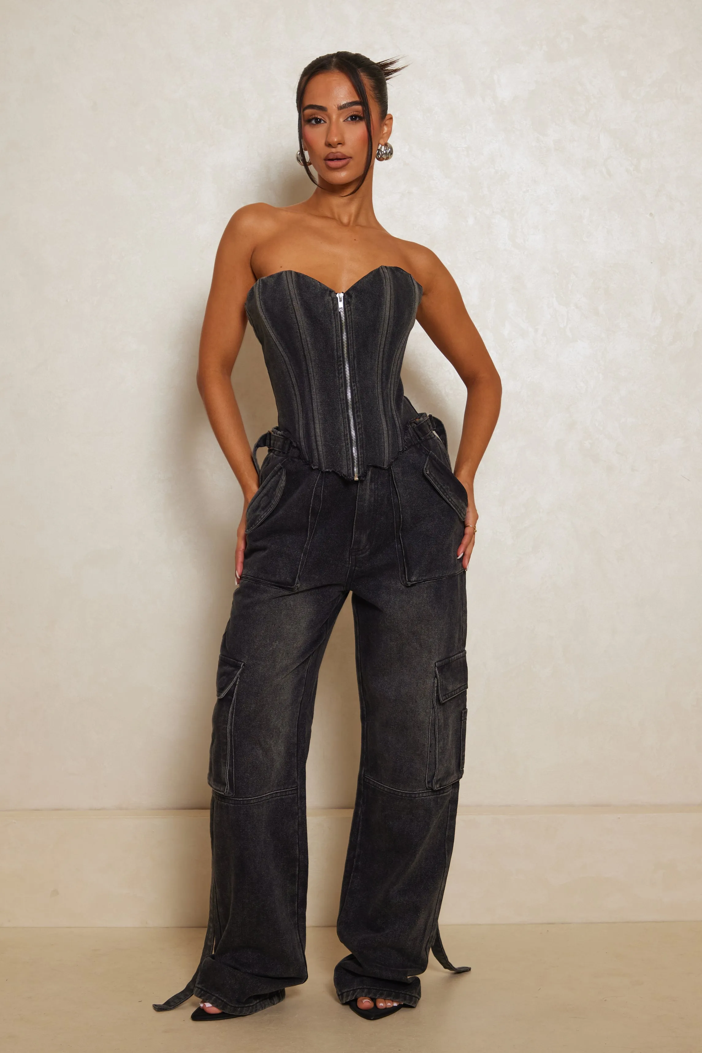 The Mars Denim Cargo Jeans - Dark Wash