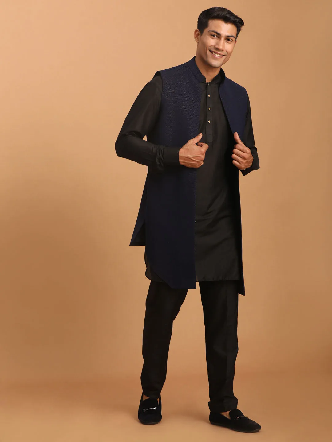 Vastramay Men's Navy Blue Glitter Jacket Set