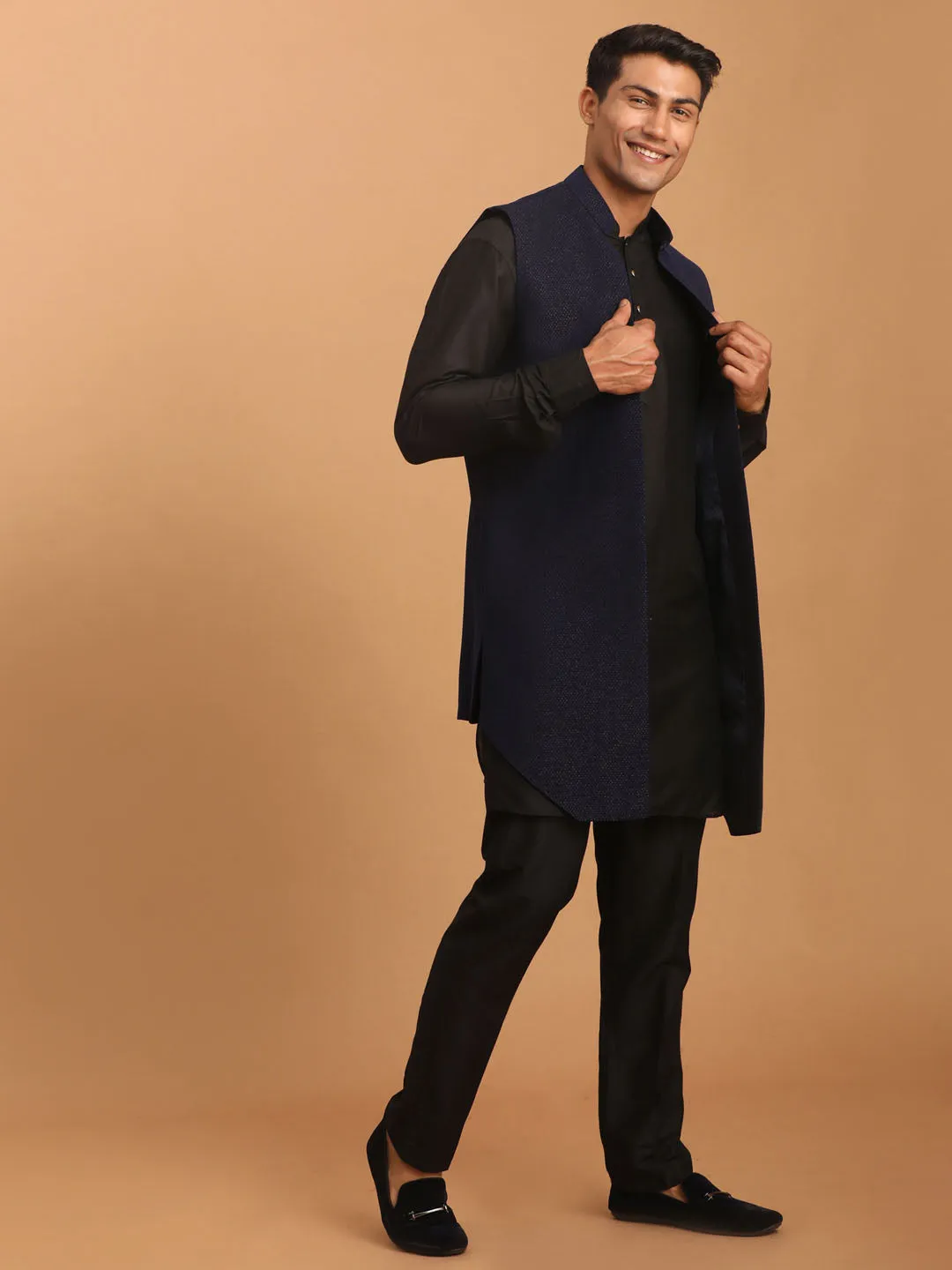 Vastramay Men's Navy Blue Glitter Jacket Set